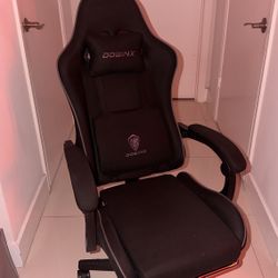 Gaming chair