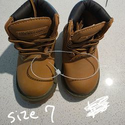 Toddler size 7 shoes BN