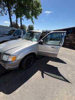 2004 Ford Explorer Sport Trac XLT