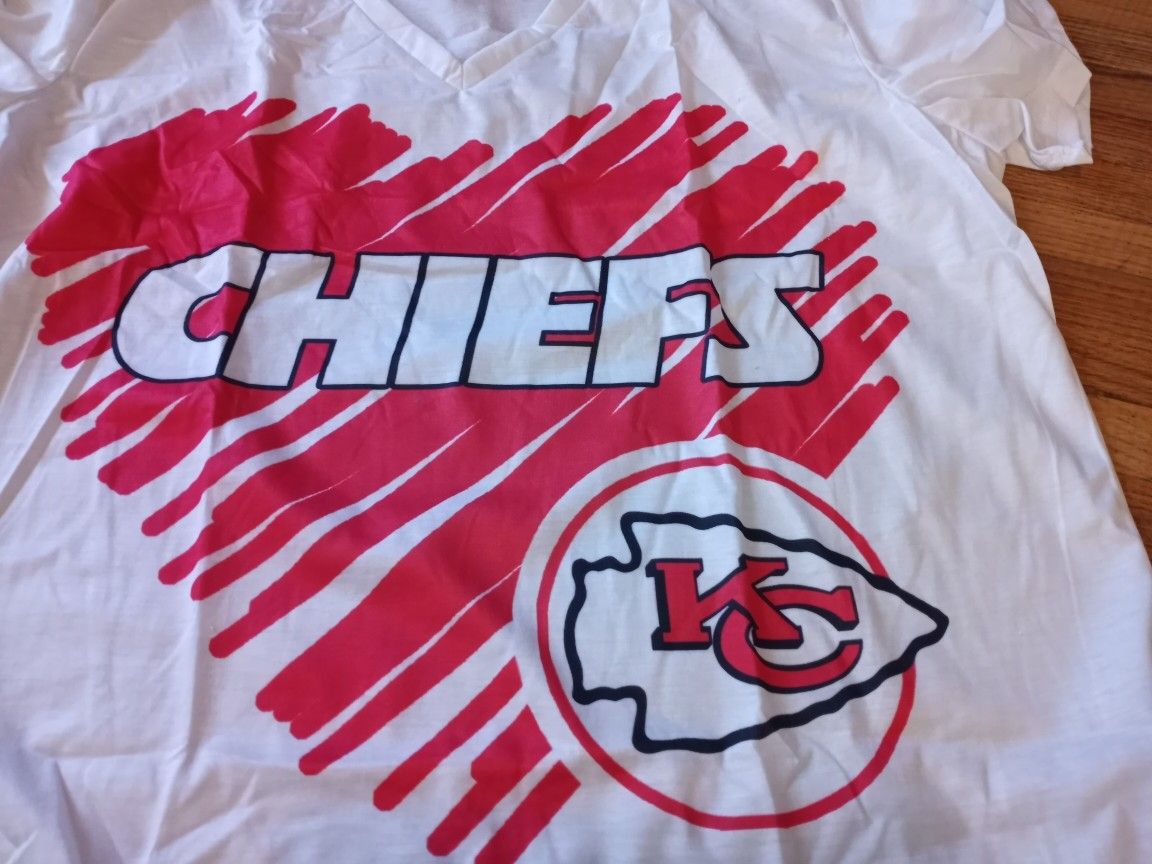 Awesome Chiefs Shirt Available