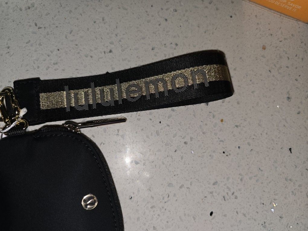 Lululemon Pouch Wristlet