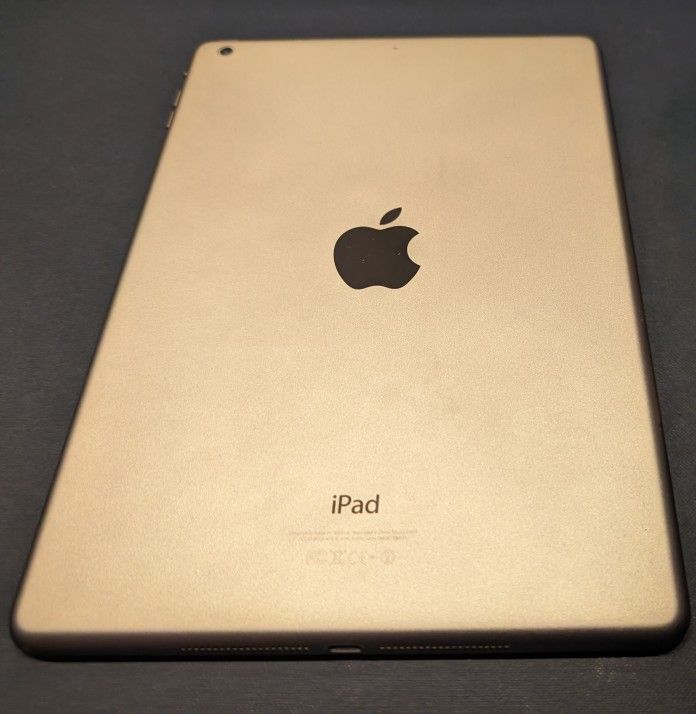 FOR PARTs ONLY - iPad Air A1474 iCloud Locked