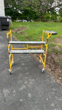 Foldable Scaffolding