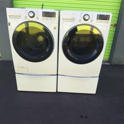 LG HE FRONT LOAD WASHER AND GAS DRYER SET