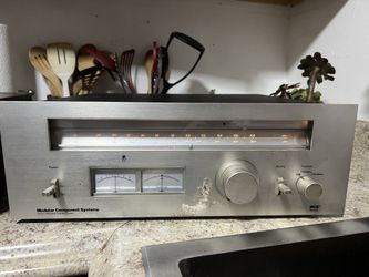 MCS (Modular Component Systems) 3701 FM/AM Stereo Tuner