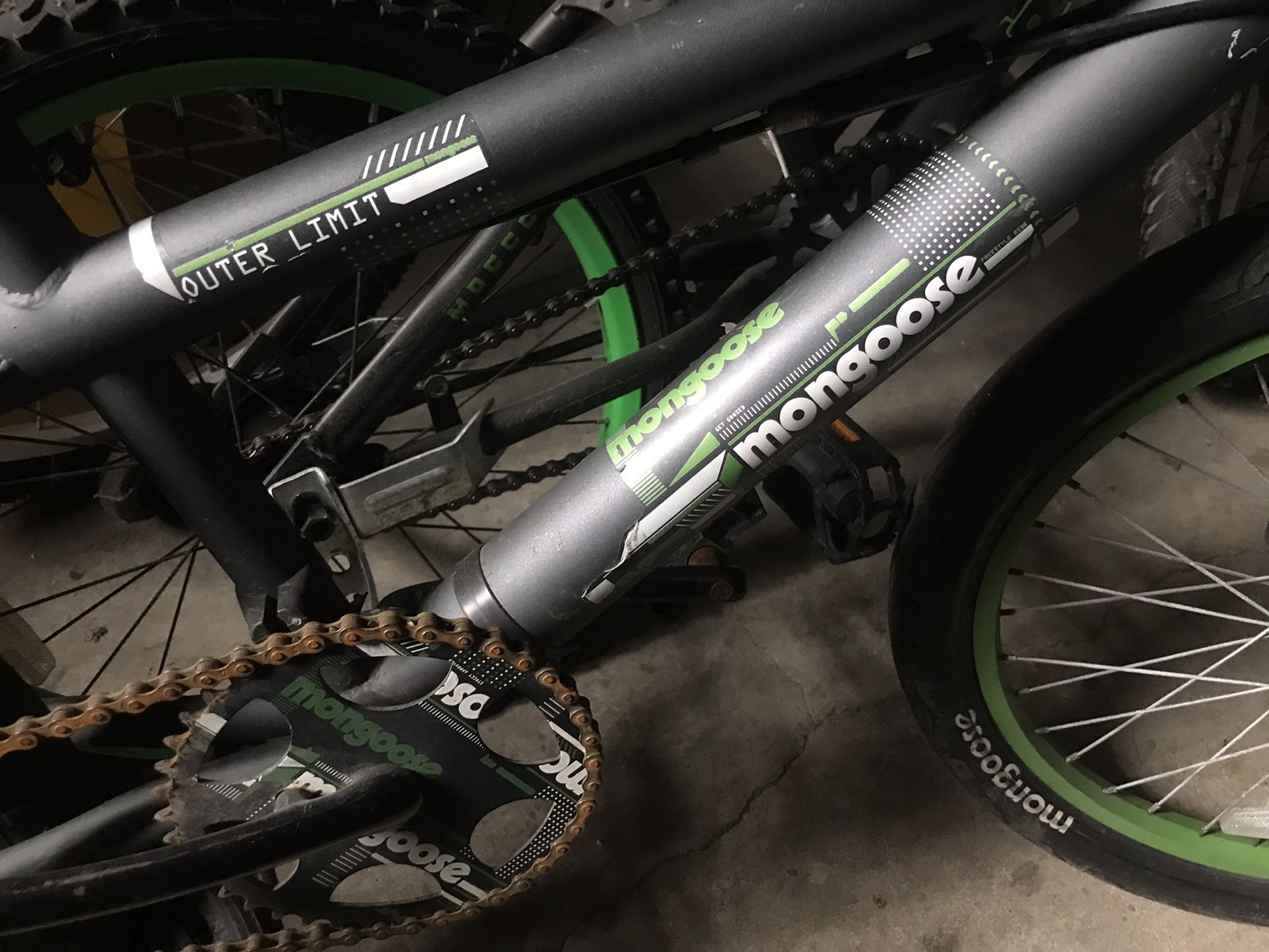 2011 Mongoose Outer Limit Bmx Bike 