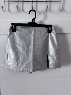 Silver mini skort with slide slit