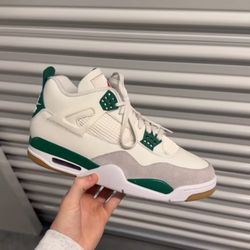 Saint Patrick Jordan 4s
