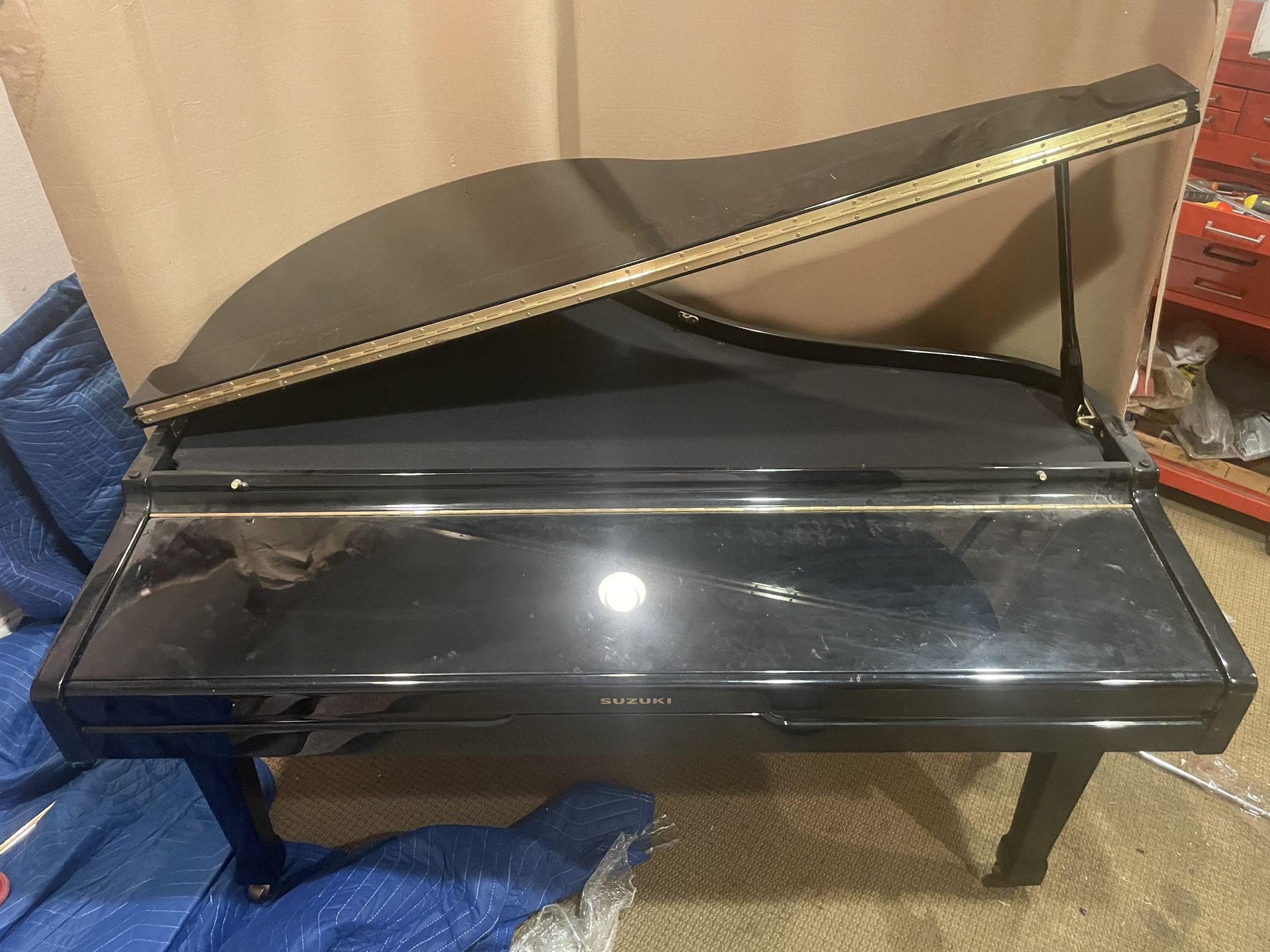 Suzuki HG-450EX Digital Ensemble Baby Grand Piano