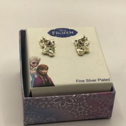 Olaf Earrings Pendant, Fine Silver Plated, approx 1.5 Inch. Includes theme box