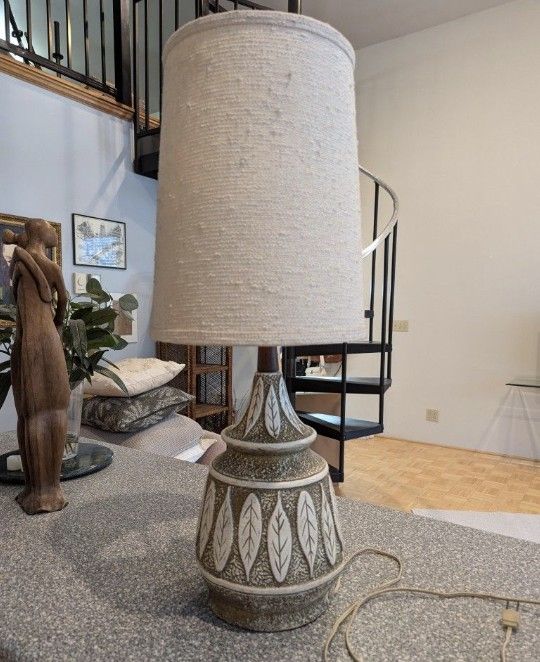 Vintage MCM Clay Table Lamp