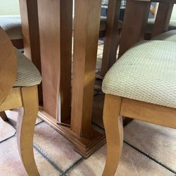 Dining Table Set  For Sell 