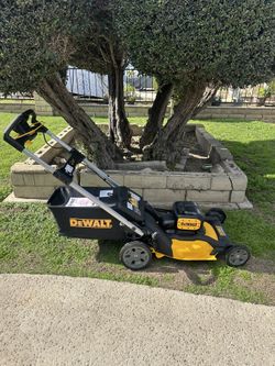 Dewalt Lawnmower 