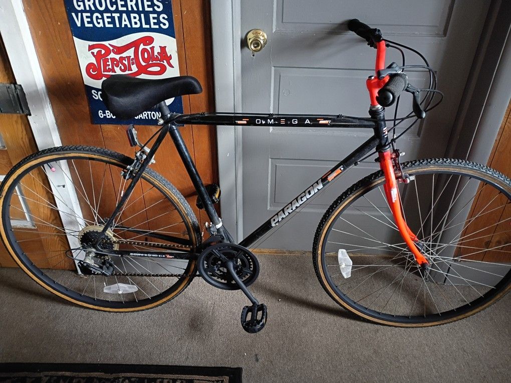 26-in hybrid / comfort bike, 18 speeds