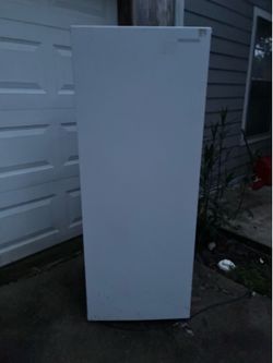 Insignia™ - Upright Convertible Freezer