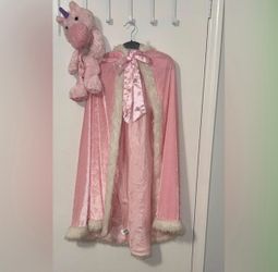 NWOT Hooded Princess cloak with custom for doll unicorn
