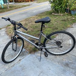26’ Huffy Granite 15 Speed V Luxe Bicycle 