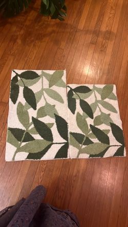 Leafy Bathroom Rugs