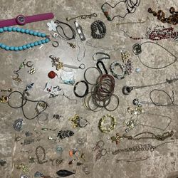 Jewelry Lot 