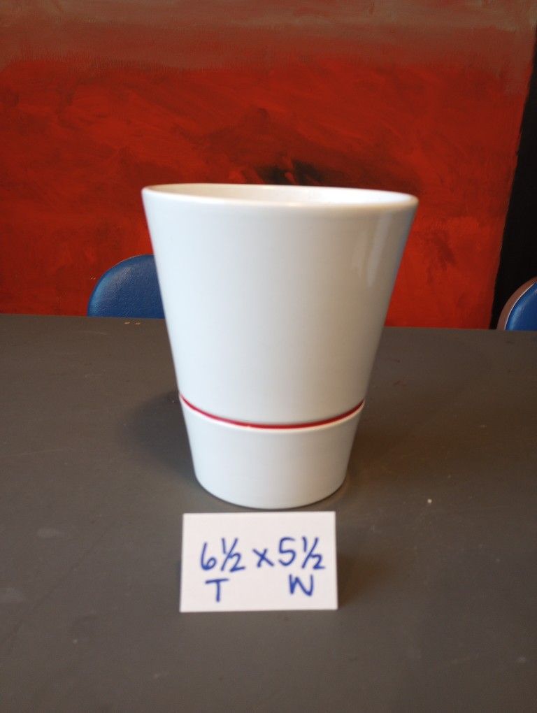 White Ceramic Plant Pot - Red Bottom Line