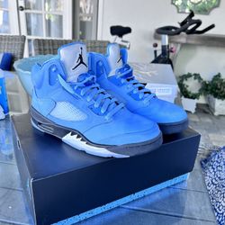 Jordan 5 Retro SE University Blue size 7.5