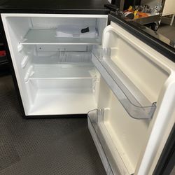 MINI FRIDGE🔹ICE MAKER🔹APLIANCES🔹HOUSEHOLD GOODS