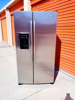 Huge 26 CuFt Stainless Steel Side by Side Refrigerator GE Profile Free Delivery Super Clean Works Perfectly