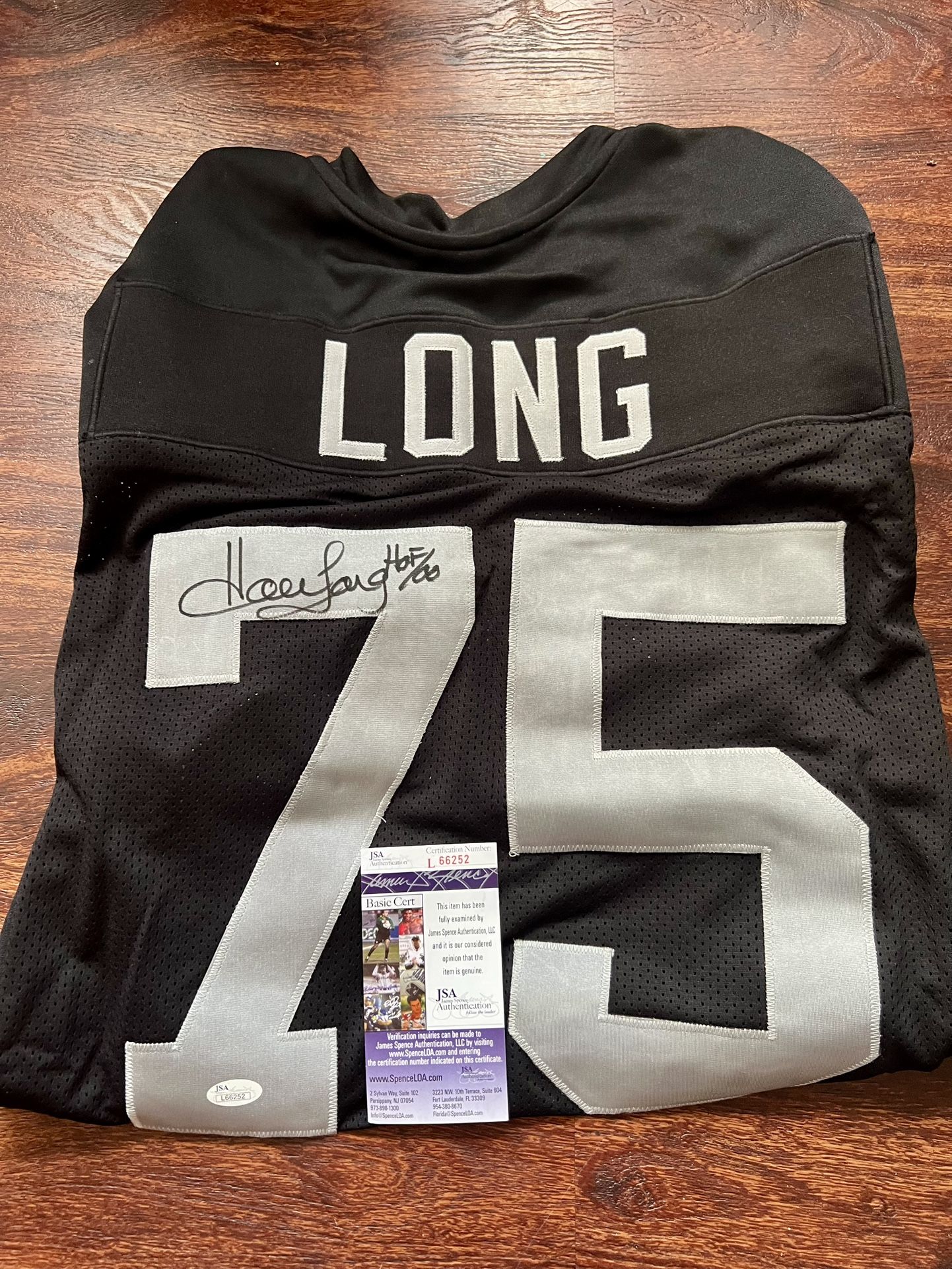 XL Raiders Howie Long Signed And Authenticated Jersey