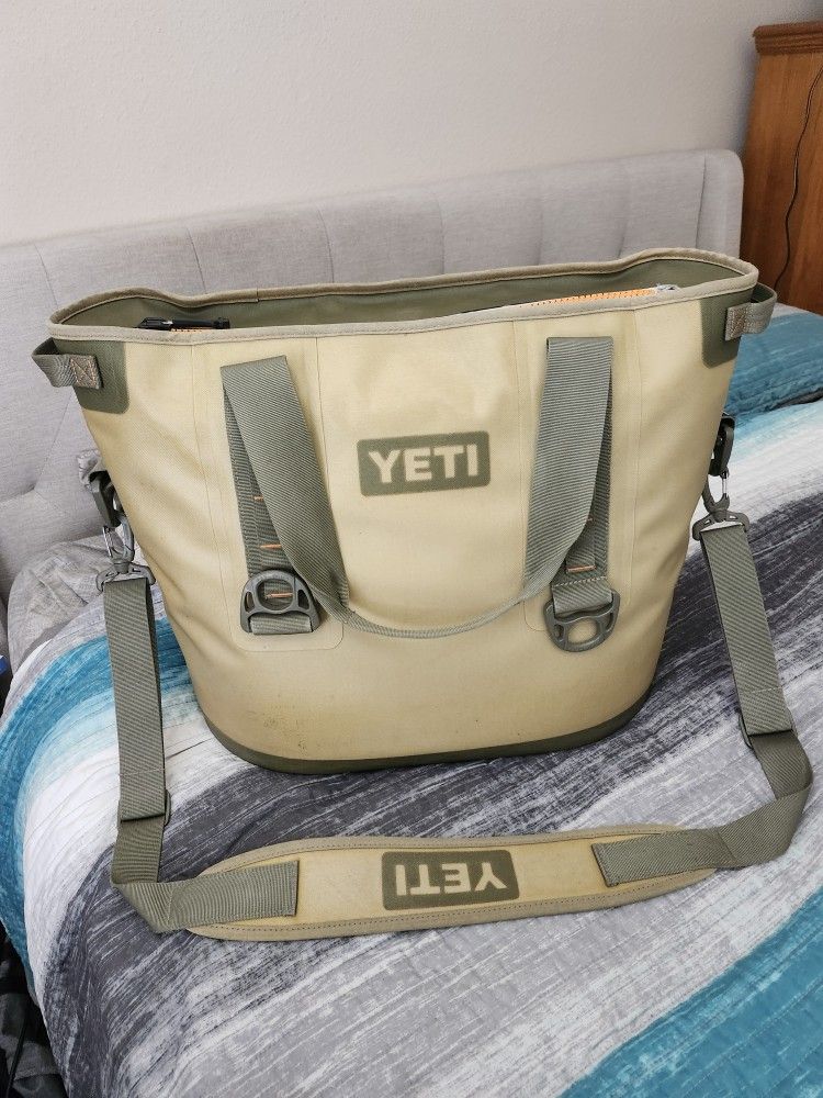 YETI Hopper 30 Soft Cooler Bag Tan Green