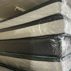 Twin Plush Pillow Top