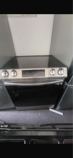 Samsung Electric Slide-In Range stove / estufa electrica