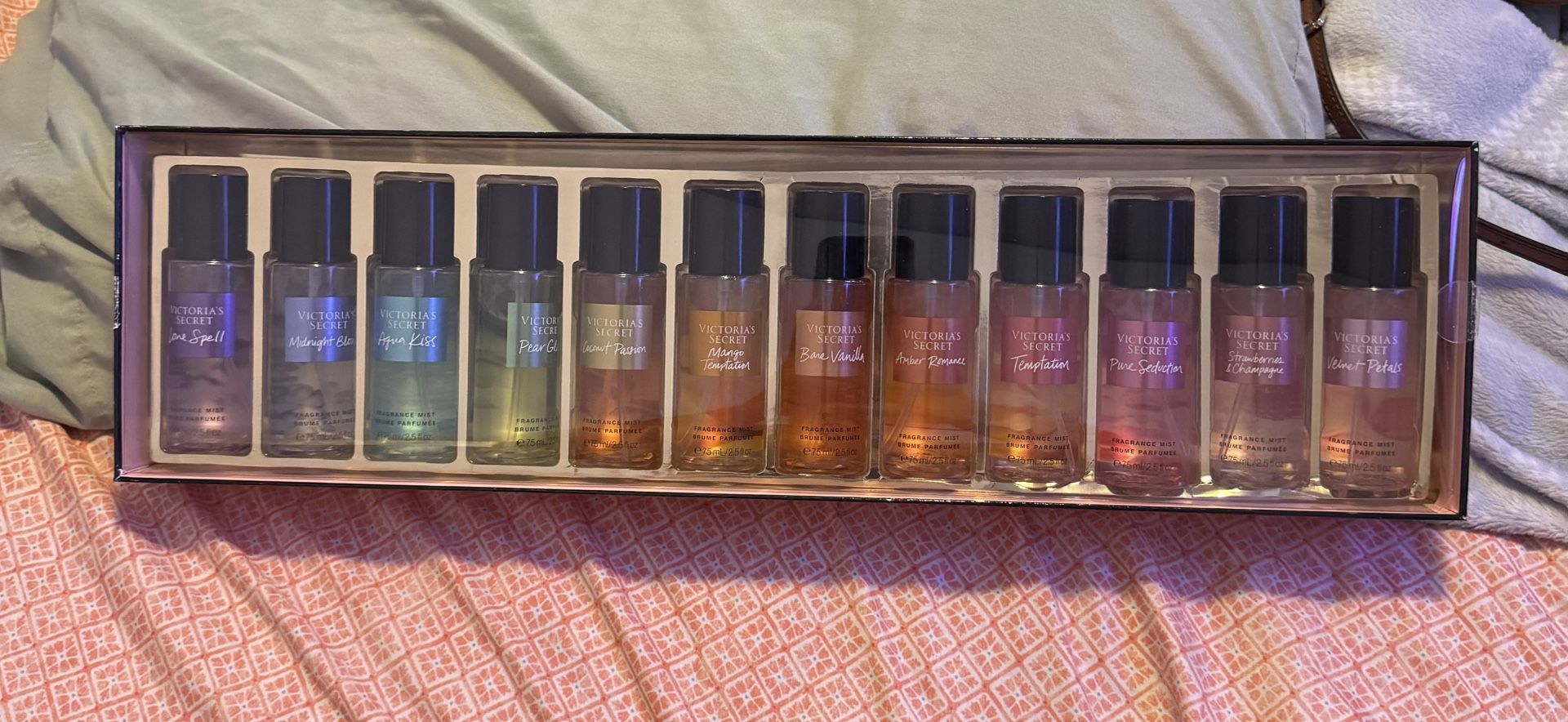 Victoria Secret Gift Set Ultimate Mist Set 12pc Mini Body Mist