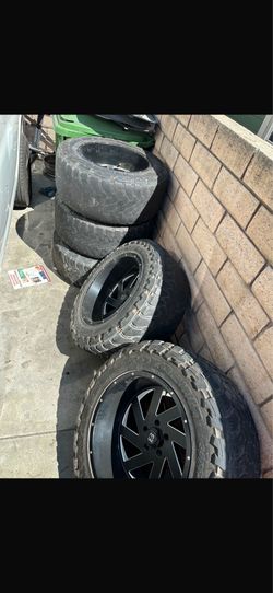 Jeep wrangler rims 5 lugs