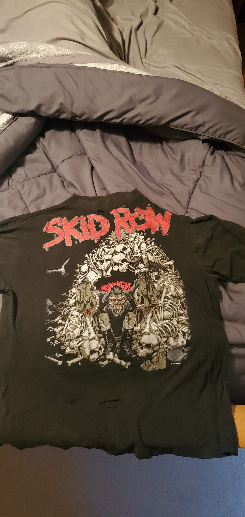 Original Skid Row concert shirt. Not a reproduction. Slave to the grind tour.