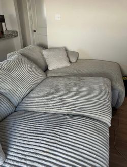 NO DEPOSIT FREE DELIVERY grey sectional couch