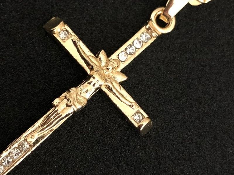 Cross with Chain