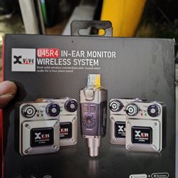 Xvive U45R4 4 Players Band In-Ear Wireless Monitor System