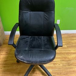 Black Rolling Chair