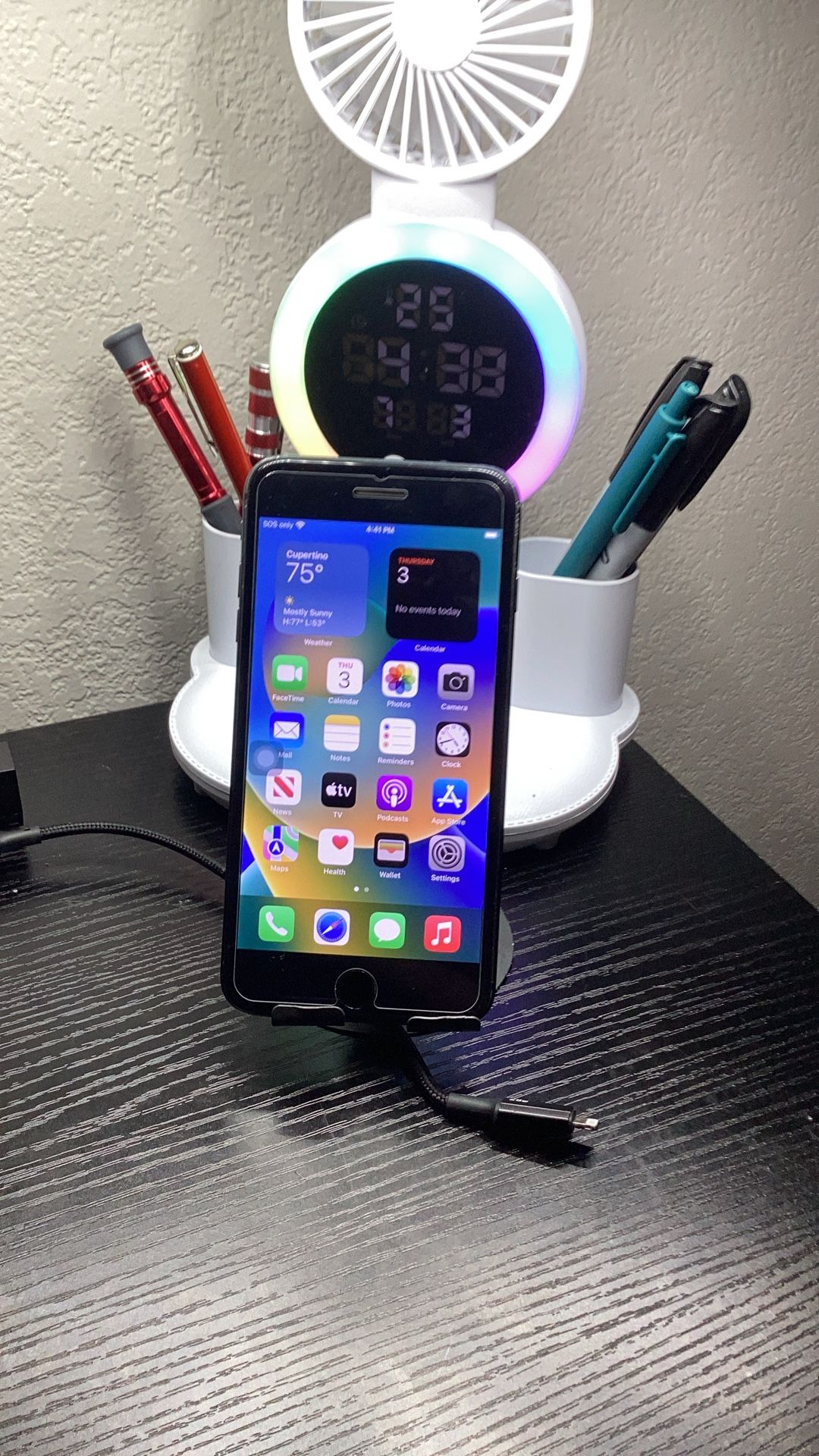 iPhone 8 Plus 64GB Carrier Unlocked With Brand New Screen and Screen Protector Installed + 3 Extra & Case