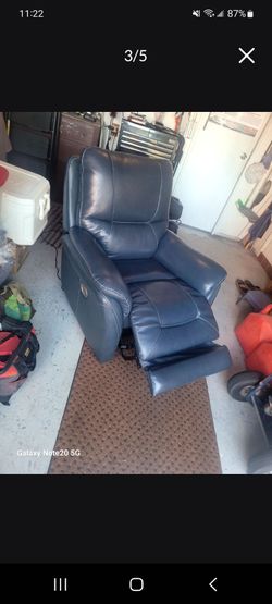 Electric recliner good condition