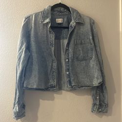 Universal Thread Cropped Button Up