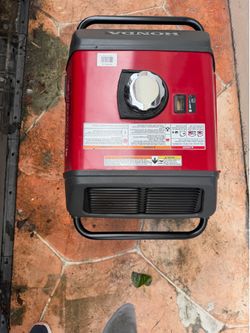 Honda EU3000iS inverted generator- low hours - excellent condition
