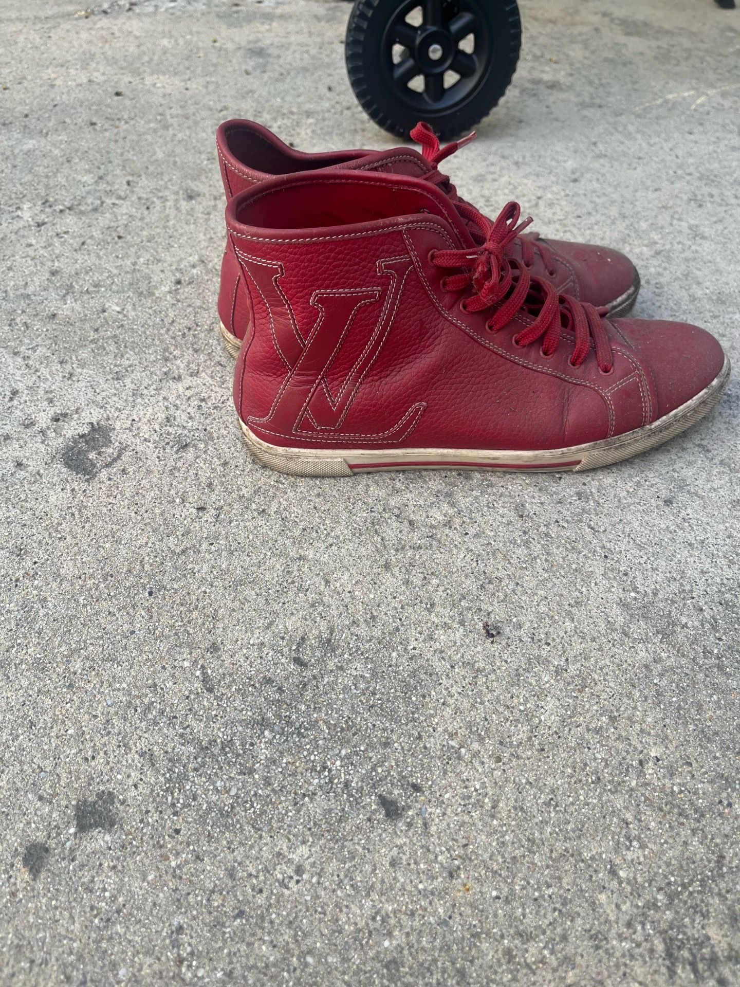 Louis Vuitton hightop