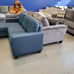 💜 Clearance Sectionals - Not Many Left!
