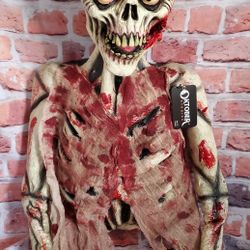 Zombie Half Body Latex Foam Halloween Prop By Oktober Studios 36 Inches New Living dead


Ask For Video