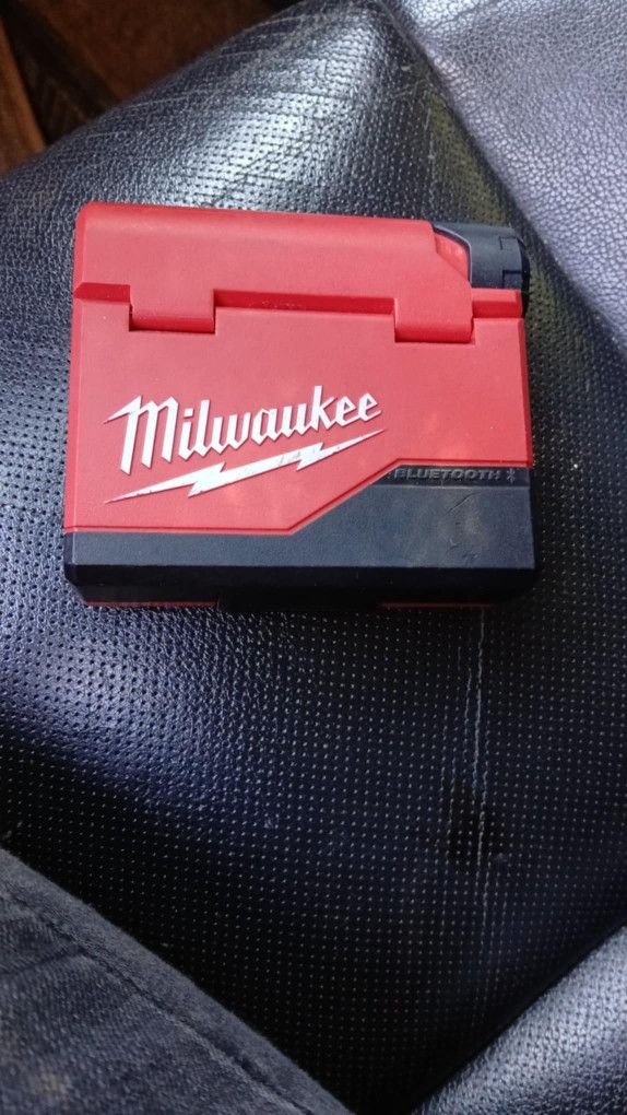 Milwaukee Earbuds