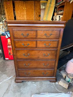 Traditional Wooden Dresser Set – Tall Chest & 3-Drawer Nightstand