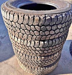 275 70 18 Goodyear Tires Con 80% de Vida Las 4