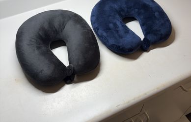 Neck Pillows (2) Like New!