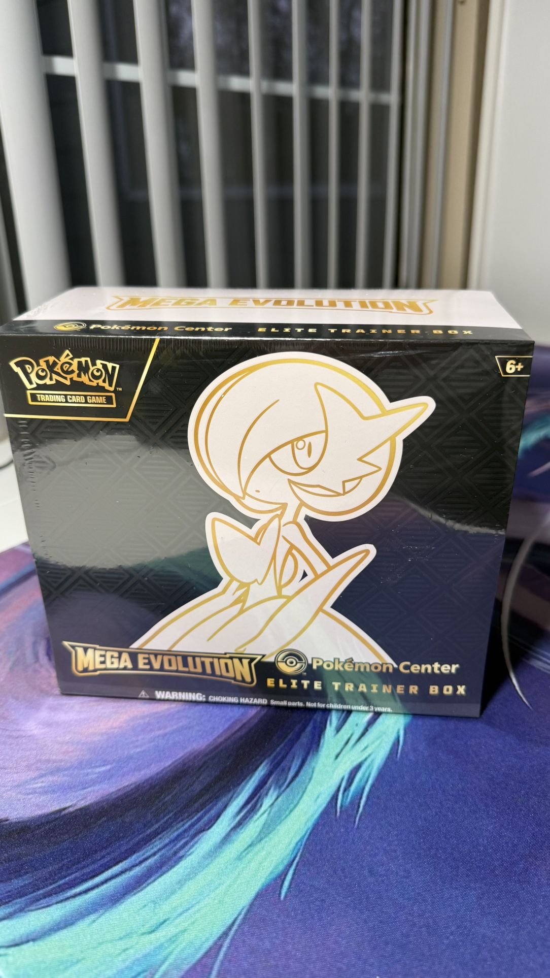 Mega Evolution Pokémon Center Elite Trainer Box (Mega Gardevoir)